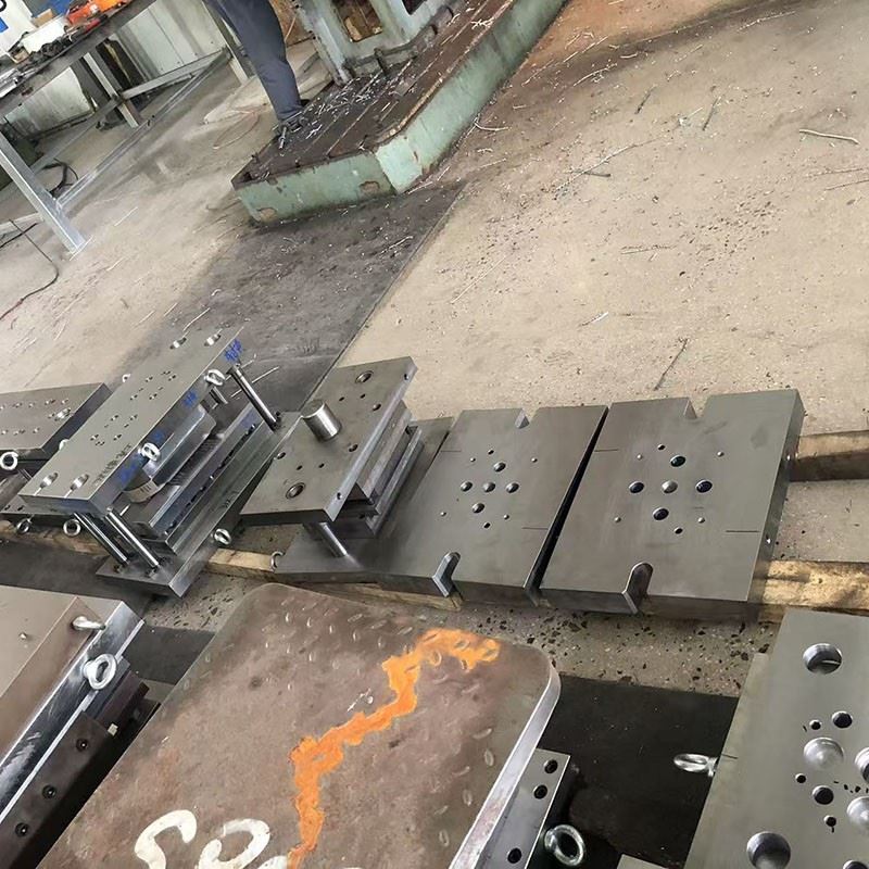 High-Precision Metal Stamping Die & Custom Progressive Tooling Maker suppliers High-Precision Metal Stamping Die & Custom Progressive Tooling Maker suppliers